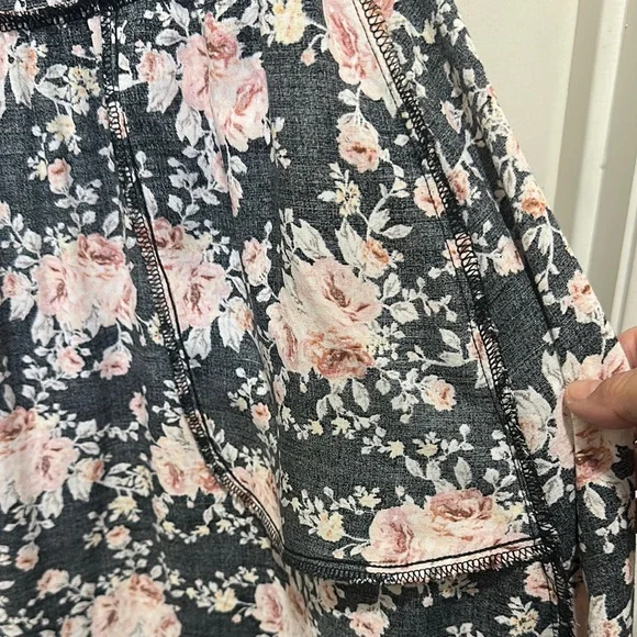 Black and Pink Sleeveless Spaghetti Strap Midi Sundress - Picture 10 of 10